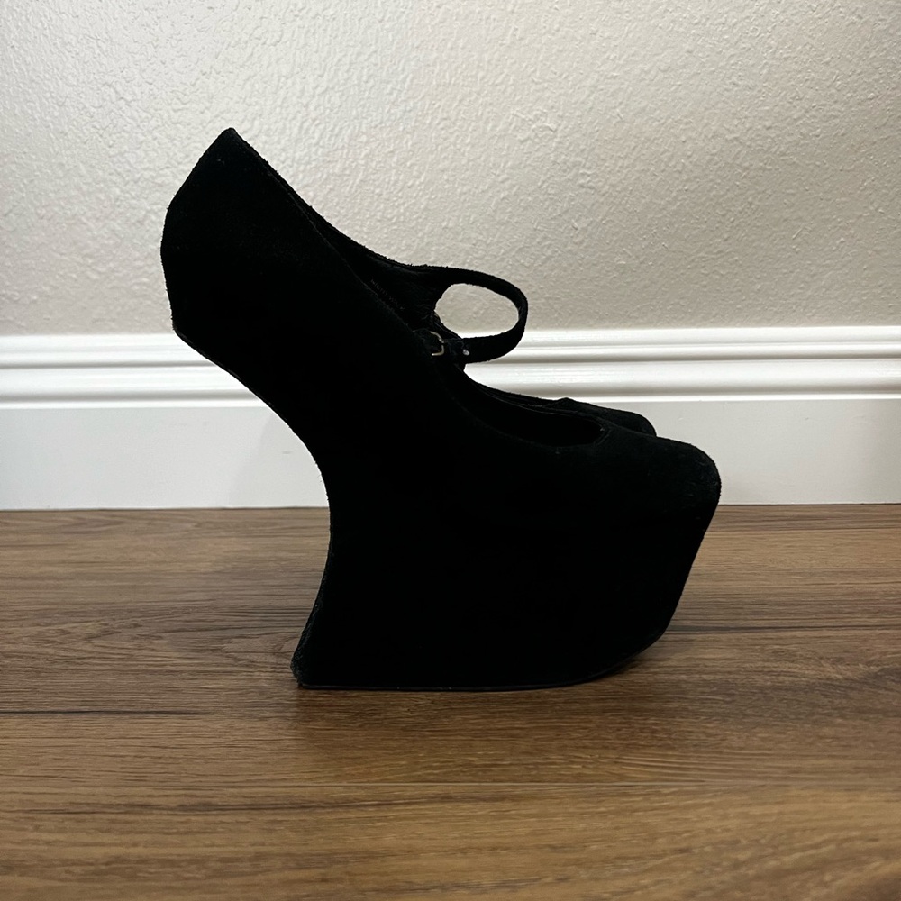 Jeffrey Campbell, size 9, black suede, Nightcrawler